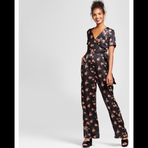 ❗️2 Left | Xhilaration Satin Floral Jumpsuit - Picture 6 of 8